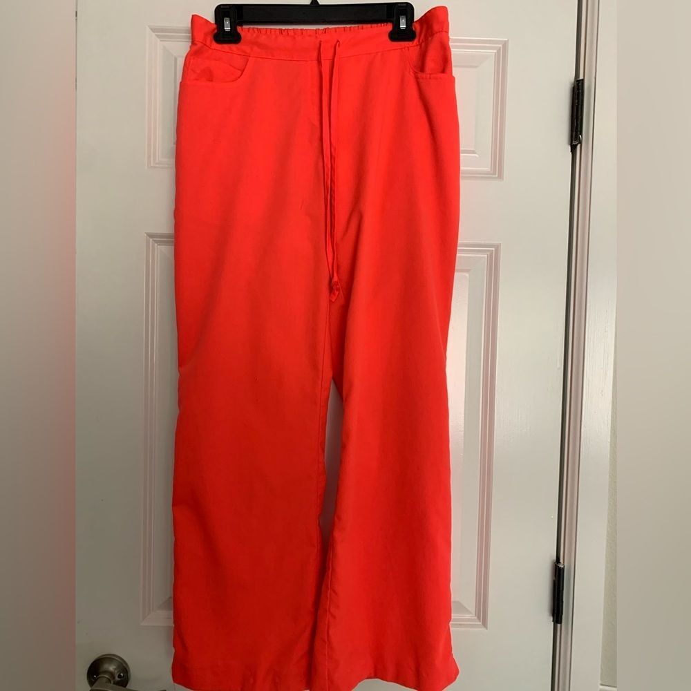 Greys Anatomy Woman’s Scrubs size Medium